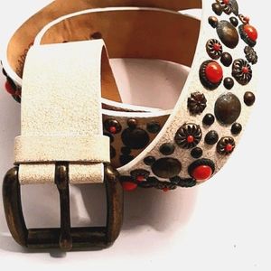 ANTIQUED STUDDED BELT